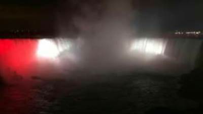 شلالات نياجرا الكندية تتزين بألوان العلم المصري بمناسبة الاحتفال بثورة 23 يوليو