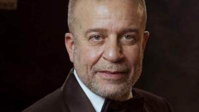 شريف منير عن اشاعة وفاة دلال عبدالعزيز "رفقًا ببناتها واحبابها"