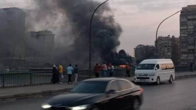 عاجل :حريق هائل بمركب نيلية ثابتة وقوات الاطفاء تحاول السيطرة علي الحريق