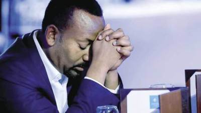 إنشقاقات في جيش إثيوبيا.. وآبي أحمد: نحتاج لضخ دماء جديدة في صفوفنا