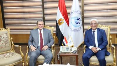 سعفان وعوض يوقعان بروتوكولا لمد الحماية الاجتماعية والتكامل في نظم المعلومات