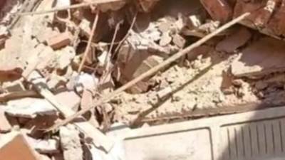 انتشال سيدة حية من أسفل عقار الوراق المنهار بعد بحث 7 ساعات