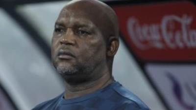 لاعبو الاهلي يحتفلون بعيد ميلاد موسيماني 