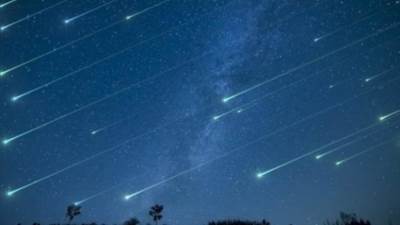 اليوم وغداً..شهب دلتا الدلويات تزين السماء بـ 20 مقذوفًا في الساعة 