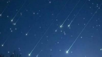 شهب دلتا الدلويات تزين سماء مصر اليوم...تعرف علي التفاصيل 