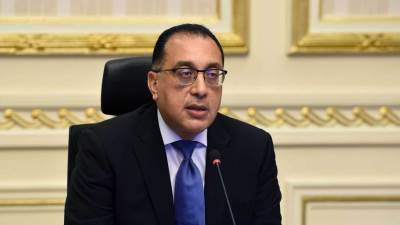 رئيس الوزراء: الدولة تسخر كافة إمكاناتها لـ"حياة كريمة"