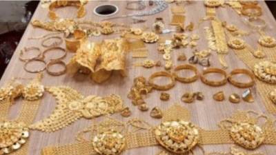 عاجل:الذهب يتراجع في التعاملات المسائية تتراجع 4جنيهات وعيار 21 يسجل 793 جنيها للجرام