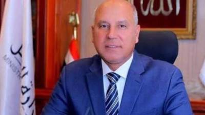 النقل: 200 شركة مصرية تعمل في مشروع القطار الكهربائي السريع 