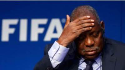 رسميا إيقاف عيسى حياتو لمدة عام وغرامة 30 ألف فرنك سويسرى 