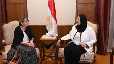 القباج تستعرض برامج الوزارة والانجازات التي تمت في تطوير وميكنة القطاع الأهلي