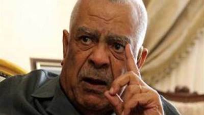 وصول جثمان حسب الله الكفراوي "وزير الغلابة" مسجد المشير