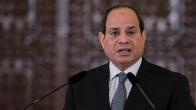 السيسى: فخوربابنتي فريال أشرف وبكل مواطن يرفع اسم مصر بالمحافل الدولية