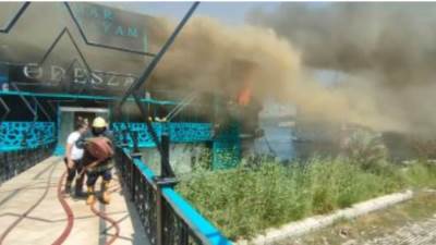 وزارة السياحة: تشكيل لجنة لمتابعة الحريق بأحد المطاعم النيلية العائمة بالزمالك 