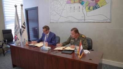 جامعة هارتفوردشاير البريطانية توقع مذكرة تفاهم مع العاصمة الإدارية للتنمية العمرانية