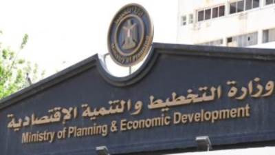 وزارة التخطيط تسارع فى إنشاء شبكة ألياف ضوئية لقرى المشوعات القومى 