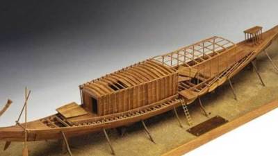 بالفيديو: عملية نقل مركب الملك خوفو للمتحف المصري الكبير