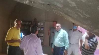 تنفيذ 6 قرارات تشميع ورفع عدادات الوحدات المخالفة لتغيير النشاط بالشروق