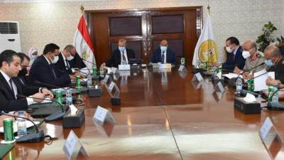 "شعراوي" يتابع اجراءات توفير الأراضي المطلوبة لمشروعات برنامج تطوير الريف المصرى