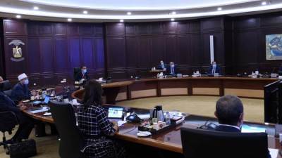 البيئة تعرض جهود الوزارة في تطوير القطاع البيئي في إطار تغير المناخ