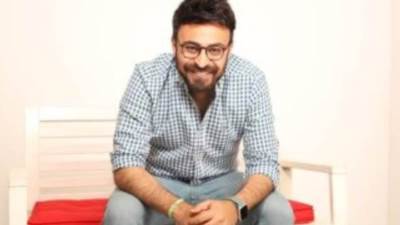 أحمد يونس يعلن إصابته وأسرته بـ"كورونا": متبهدلين ومحدش بيقوم من السرير 