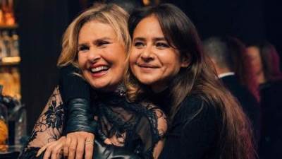 يسرا تهنيئ نيللي كريم وتعتذر لعدم حضورها.. تعرف على التفاصيل