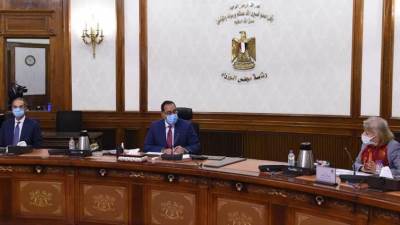 رئيس الوزراء يناقش سبل التعاون مع اليابان في مجال التعليم الفني 