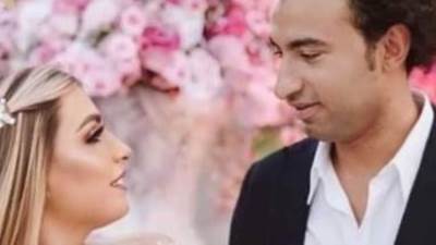 علي ربيع وزوجته الجديدة يخطفون التريند 