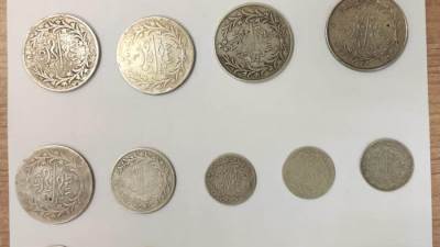 "الأعلى للآثار": ضبط 34 عملة أثرية مهربة