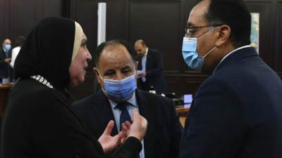 وزيرة الصناعة تعرض خطوات تنفيذ 100 إجراء لتحفيز الصناعة على مجلس الوزراء