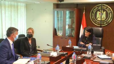 التعاون الدولي: آفاق واسعة للشراكة مع البنك الدولي لتطويرالبنية التحتية لقطاع النقل