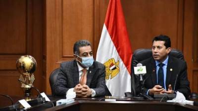 وزير الرياضة يكرم منتخبي مصر للناشئين والناشئات في كرة السلة