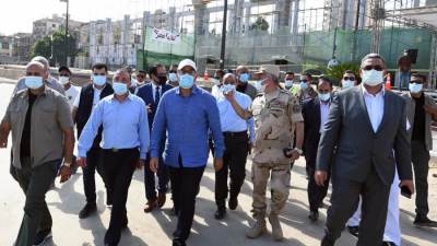 مدبولي يختتم جولته بتفقد مشروعي تطوير ميدان محطة مصر وحلقة الأسماك بالأنفوشي