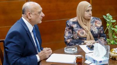 "القابضة للسياحة": المظهر الجديد للأهرامات سيبهر العالم.. وإضاءة ميدان التحرير تاريخ مشرف