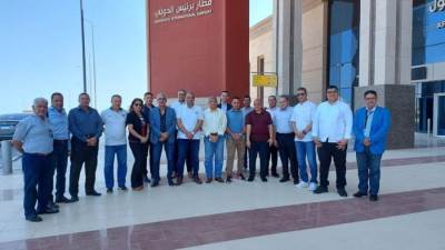 وفد من مصر للطيران وشركاتها التابعة يتفقد مطار برنيس الدولى