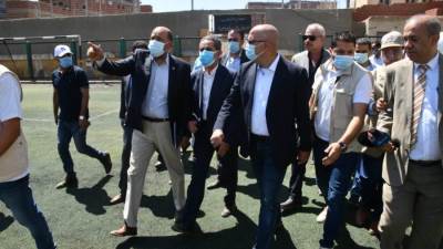 وزير الإسكان ومحافظ الغربية يتفقدان مجمع الخدمات والمجمع الزراعى بقرية نهطاى بزفتى