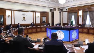 مدبولي: تكليفات من الرئيس بزيادة معدلات تسليم سيارات الإحلال لتوسيع قاعدة المستفيدين