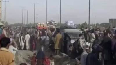 عاجل: إطلاق نار مكثف فى مطار كابول لتفريق حشود من الأفغان