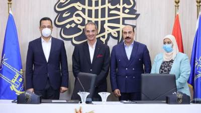 وزير الاتصالات يفتتح عددًا من مشروعات الاتصالات وتكنولوجيا المعلومات والبريد بمحافظة أسوان