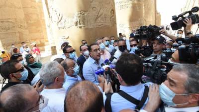 مدبولى:توجيهات رئاسية باستعادة الوجه الحضاري لمدينة الأقصر وتحقيق التنسيق الحضاري لمباني المدينة