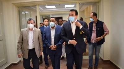 وزير التعليم العالي يتفقد الأعمال الإنشائية بجامعة مطروح الحكومية 