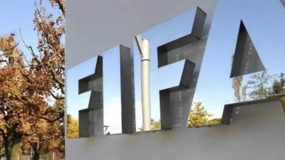 واشنطن توافق على دفع 200 مليون دولار تعويضات لـ "الفيفا" واتحاداته