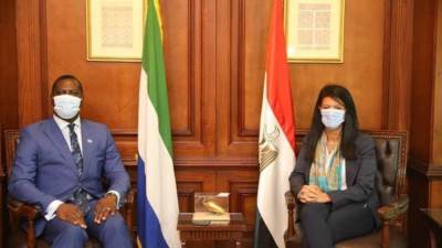المشاط تبحث العلاقات الاقتصادية المشتركة مع وزير الخارجية والتعاون الدولي السيراليوني
