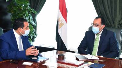 رئيس الوزراء يتابع جهود تدريب الموظفين المرشحين للانتقال إلى العاصمة الإدارية الجديدة