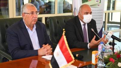 القصير والداودي يشاركان فى مؤتمر تأهيل المساقي وتطبيق أنظمة الري الحديث بقنا