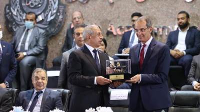 وزير الاتصالات: الاستثمار في العقول البشرية ركيزة اساسية للنهوض بالصناعة وتحقيق التنمية