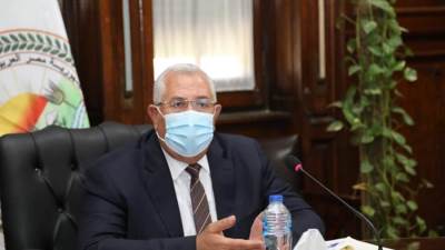 وزير الزراعة: يبحث نتائج المشروعات الممولة من الجهات الدولية المانحة 