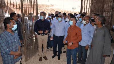 وزير السياحة والآثار في زيارة تفقدية إلى معبد إسنا