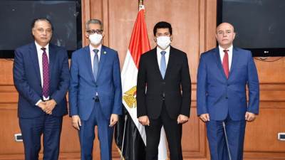 وزير الشباب يشهد توقيع مذكرة تفاهم مع معهد البحوث والدراسات العربية