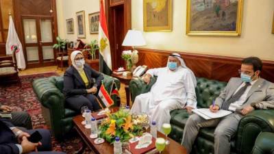 وزيرة الصحة تستقبل سفير دولة الكويت بالقاهرة لبحث سبل التعاون بين البلدين