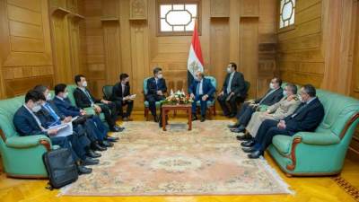 "وزير للإنتاج الحربي" يناقش مع "وزير دفاع كوريا" سبل تعزيز التعاون المشترك